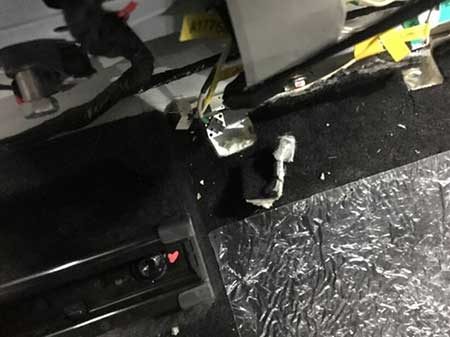 車輛柱底部 安全氣囊ECU支架慣性測(cè)量(圖6)